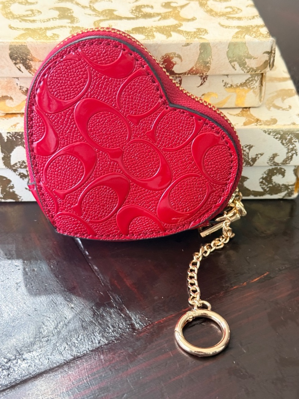 Coach NWT Raspberry (red)
Signature C Patent Embossed 
Leather 3-Piece Gift
Set - Picture 12 of 15